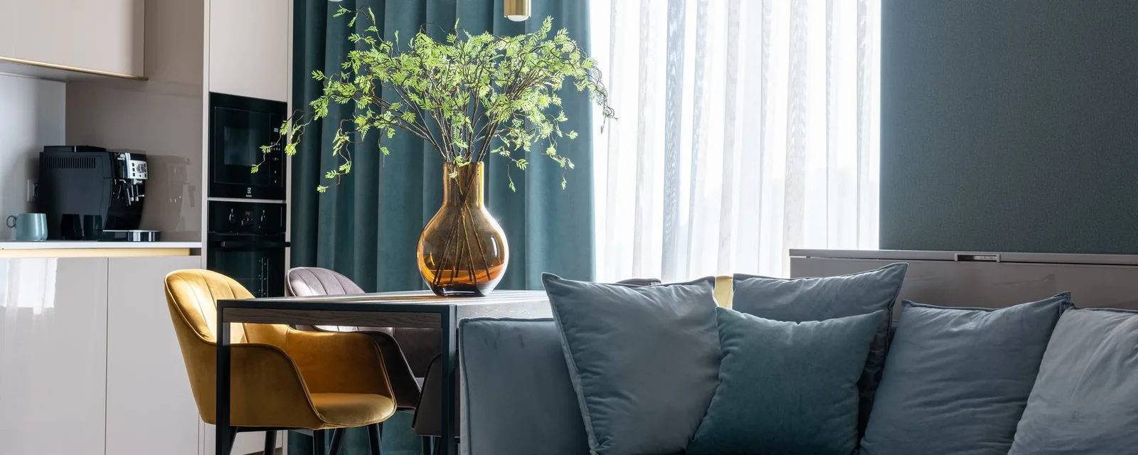 Studio meublé lumineux comme alternative à l'hôtel pour un séjour professionnel à La Rochelle
